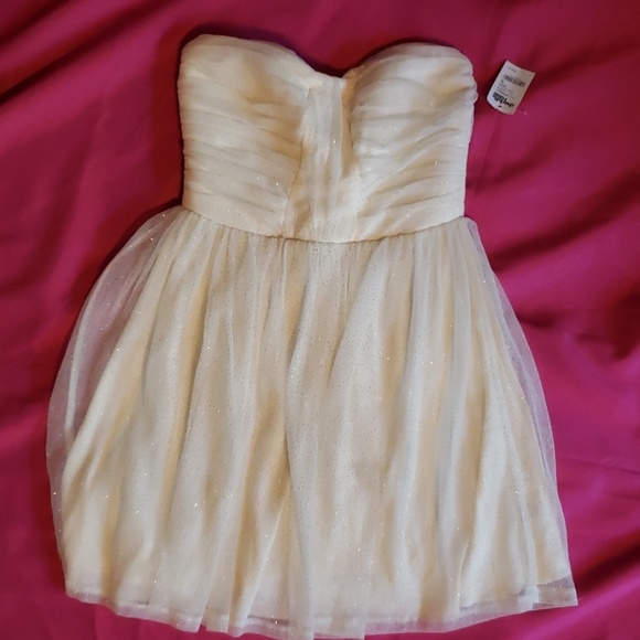Charlotte Russe Dresses & Skirts - Gold Sparkle dress